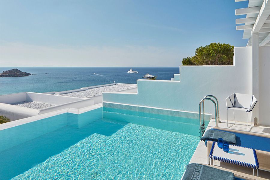 White Bliss Suite With Private Pool & Sea View
