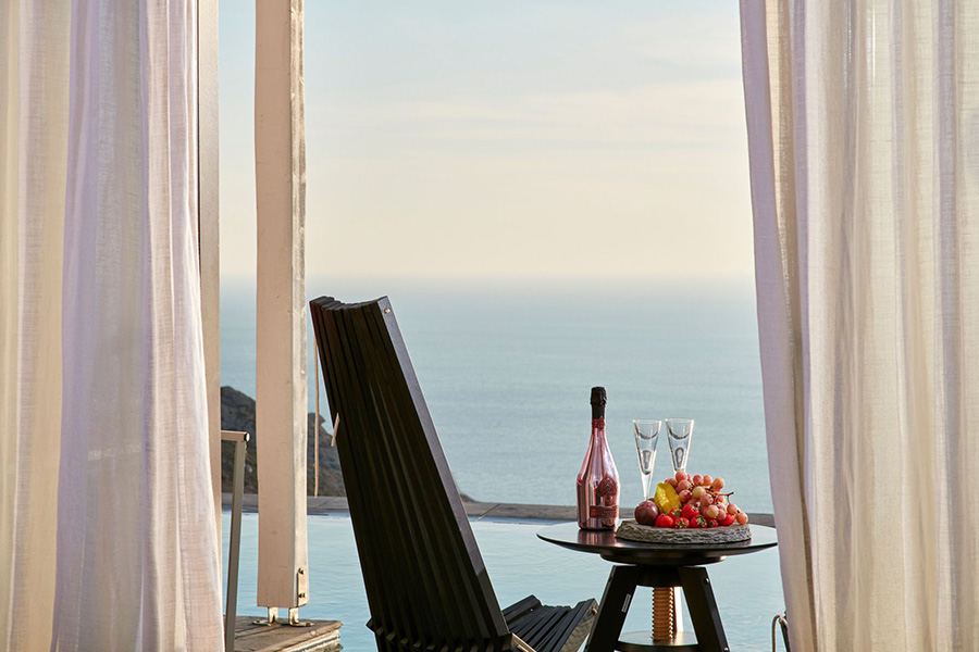 the king of villas rental mykonos luxury suites