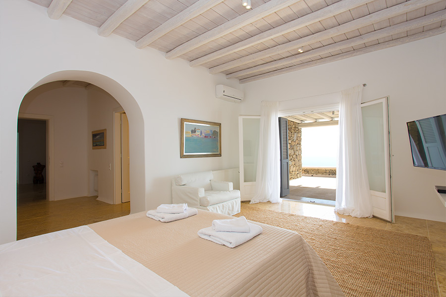 the king of villas rental mykonos luxury
