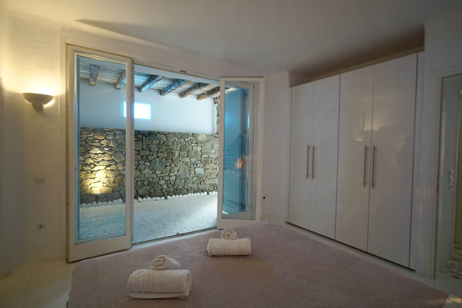 the king of villas rental mykonos