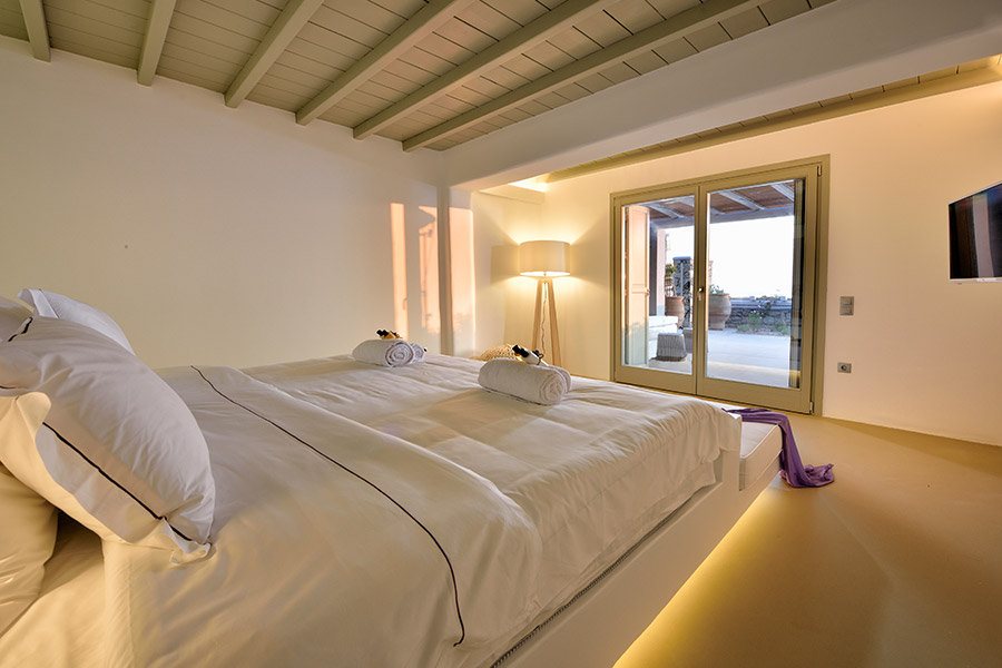 the king of villas rental mykonos