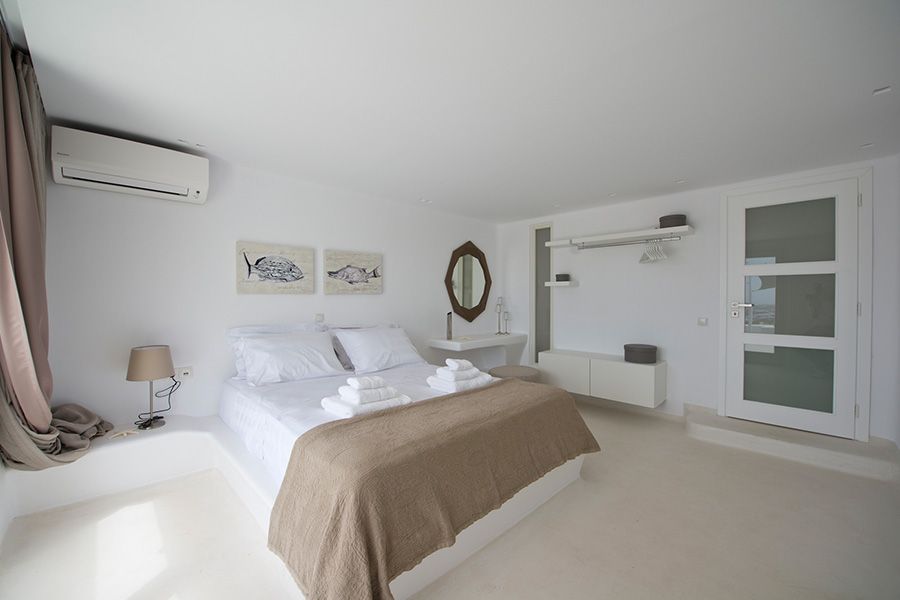 Amethyst Suite with Shared Pool