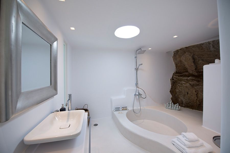 Amethyst Suite with Shared Pool