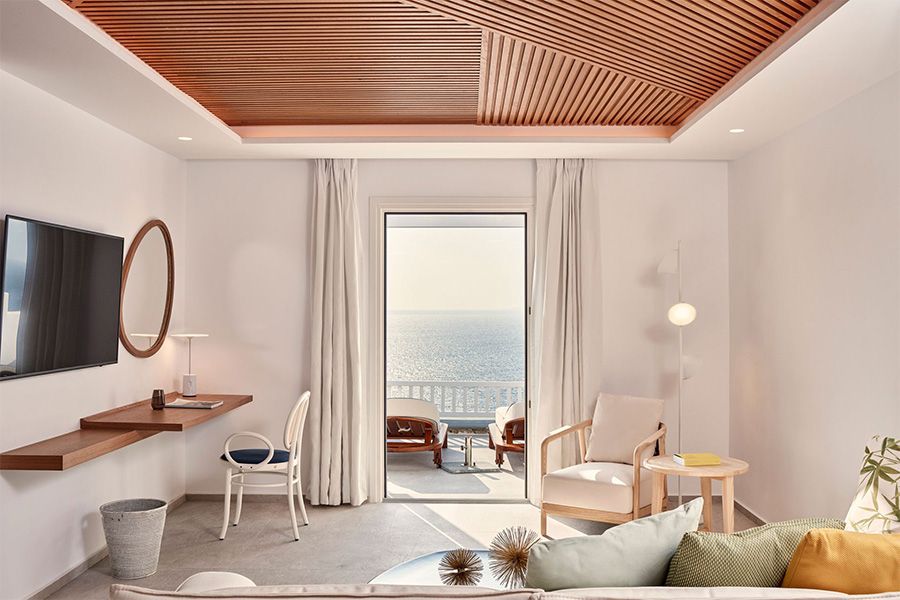 Armonia suite with Direct Sea View & Outdoor Jacuzzi