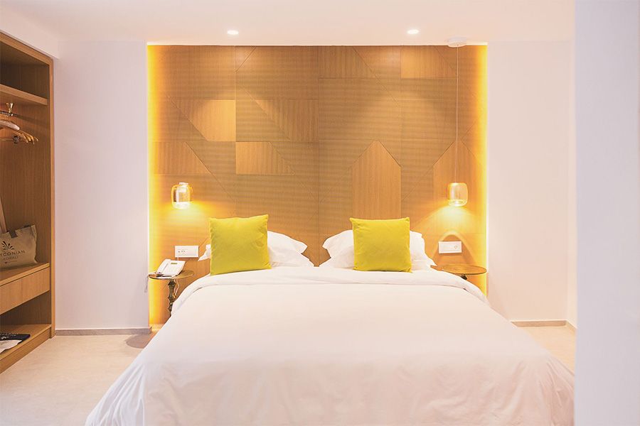 Ortigia Suite With Outdoor Jacuzzi & Private Pool